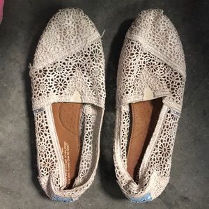 Lace Toms